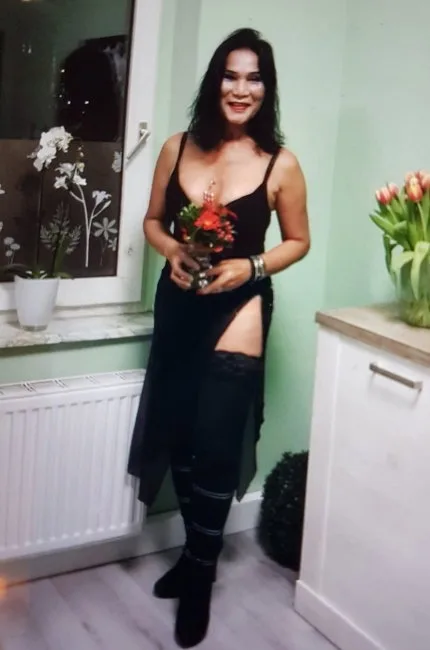 Noi Na escort Dortmund